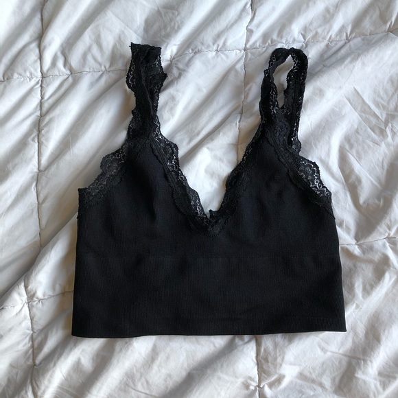 Urban Outfitters Tops - 🖤🖤🖤